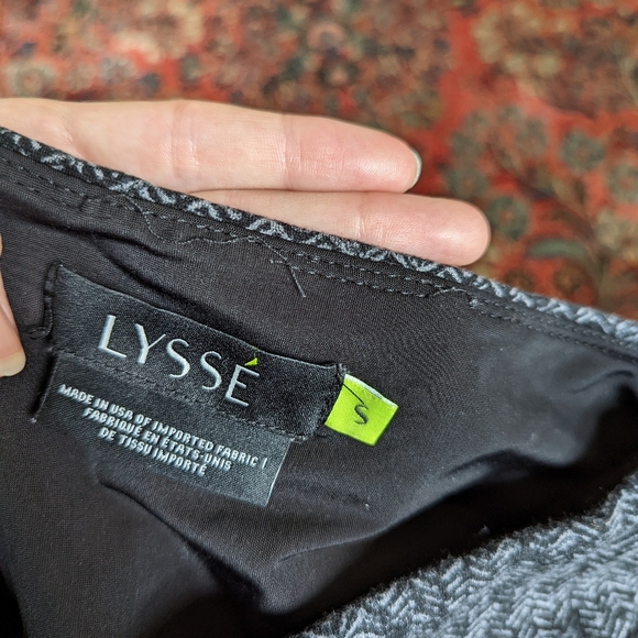 Lyssé Gray Patterned Leggings - Picture 6 of 6
